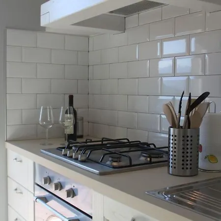 Hébergement de vacances Casa Alba - Acquaseria, By Lovecomo San Siro (Lombardy)